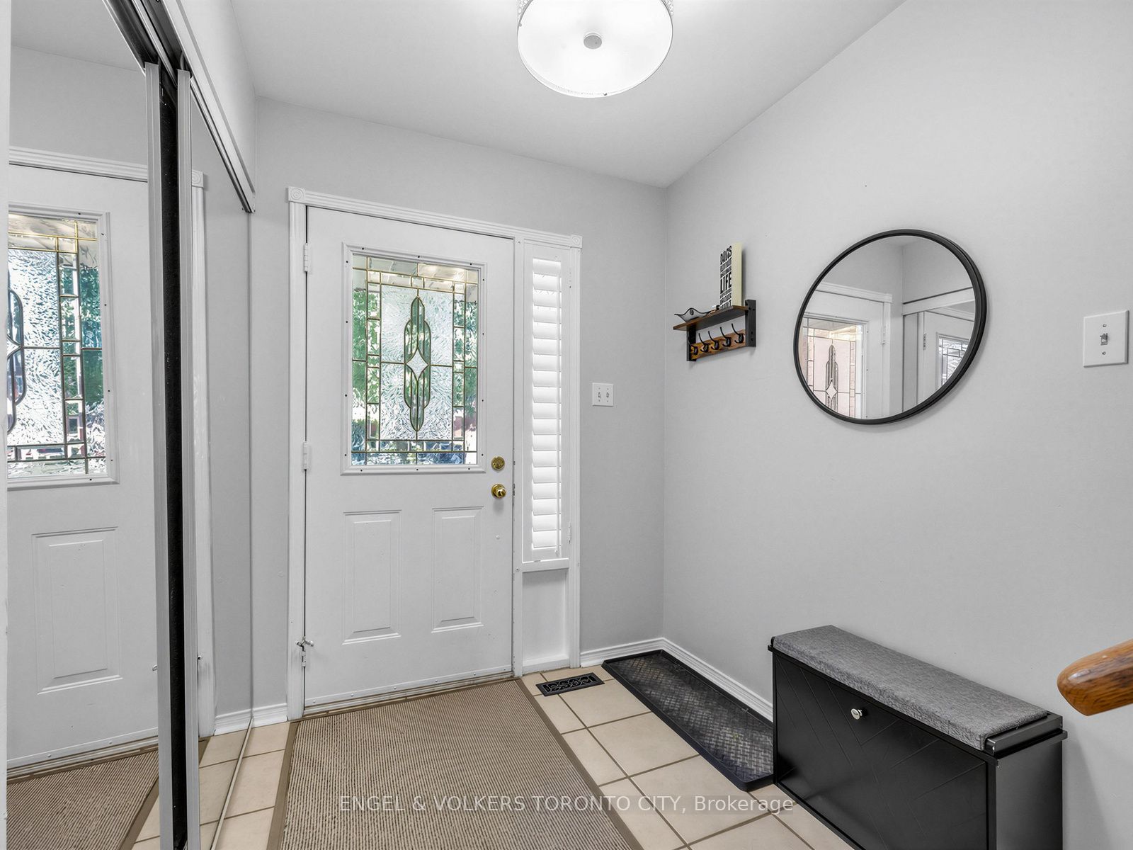 15 Fulton Crescent, Whitby, ON, L1R 2C8 photo 2