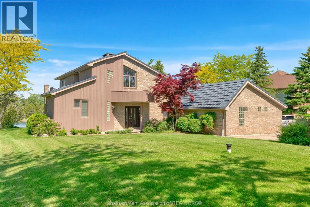 10691 Lakeview Drive, Chatham-kent, ON, N7M5J3