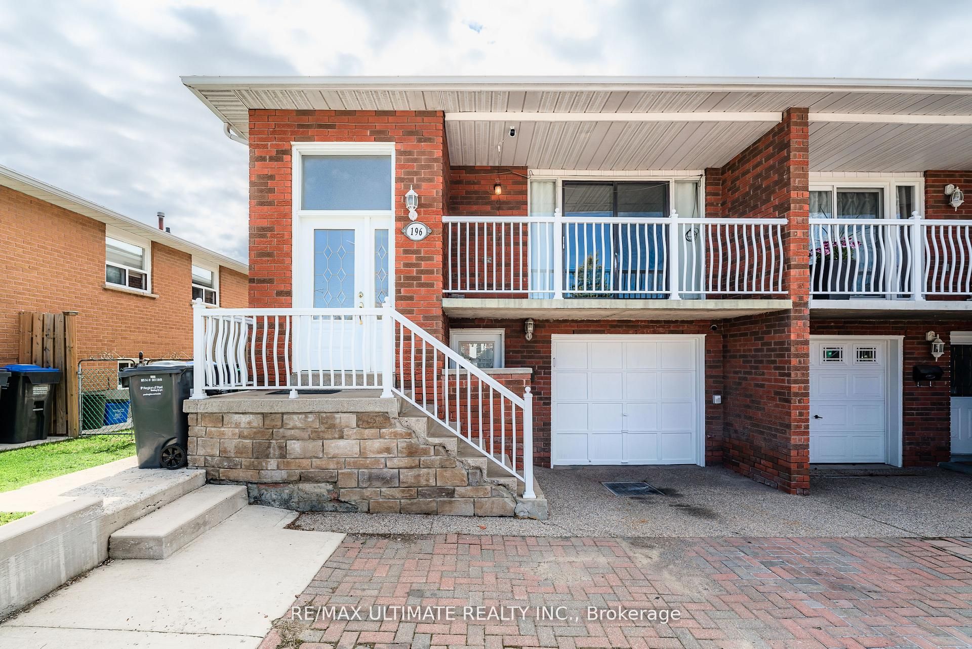 196 Meadows Boulevard, Mississauga, ON, L4Z 1J9