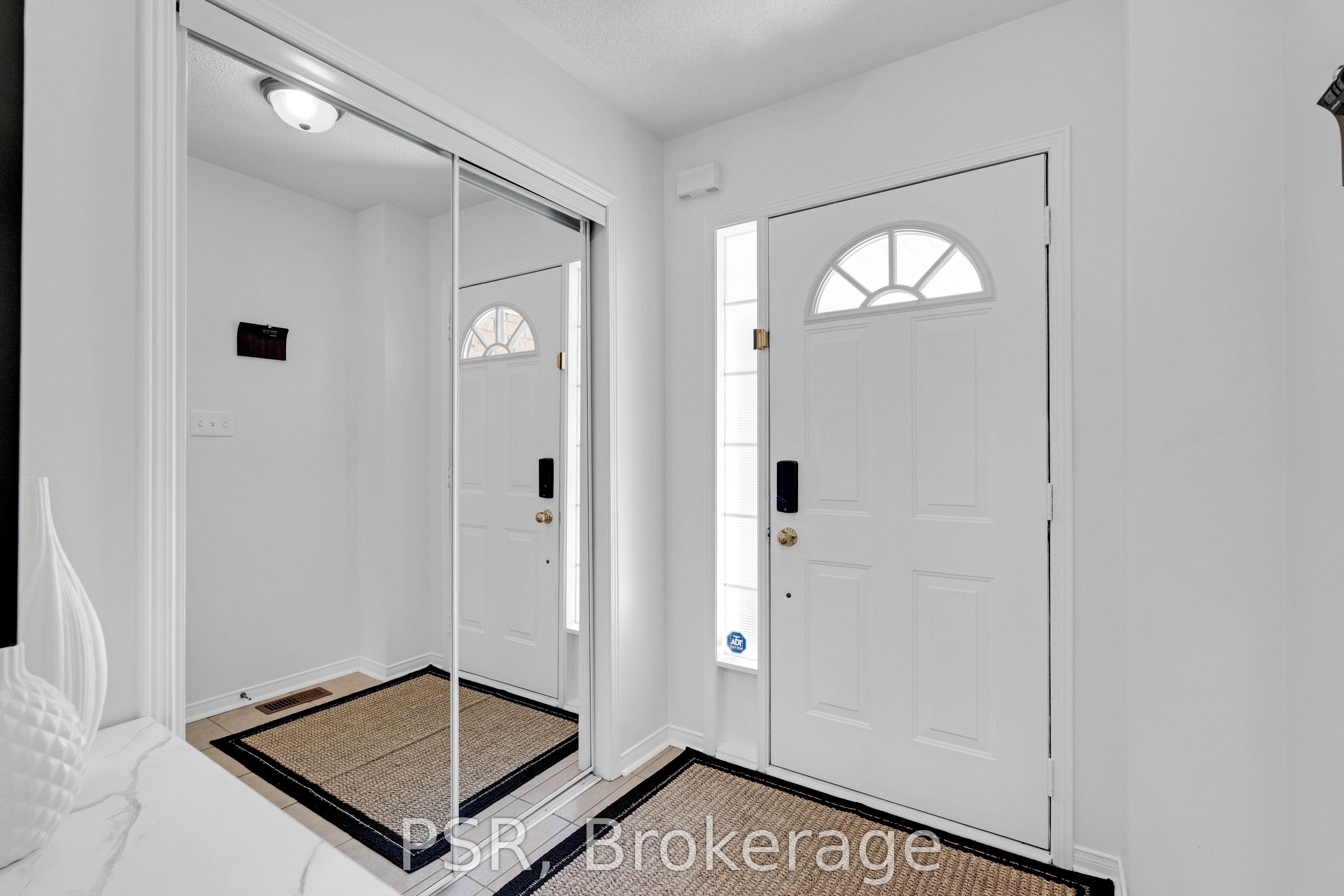 35 Lindenshire Avenue, Vaughan, ON, L6A 4A4 photo 5