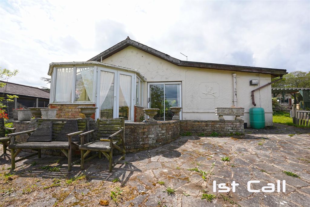 Additional image 16 of 2 bed detached bungalow for saleThe Chase, Rochford SS4