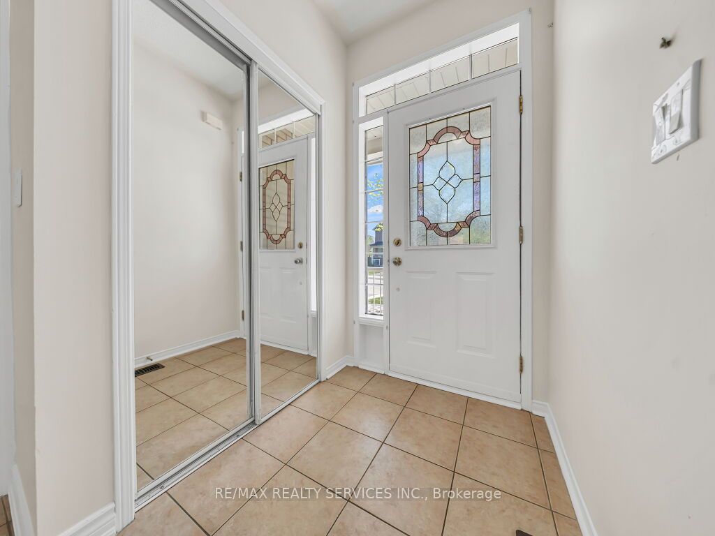 15 Lockburn Crescent, Brampton, ON, L7A 3W7 photo 4