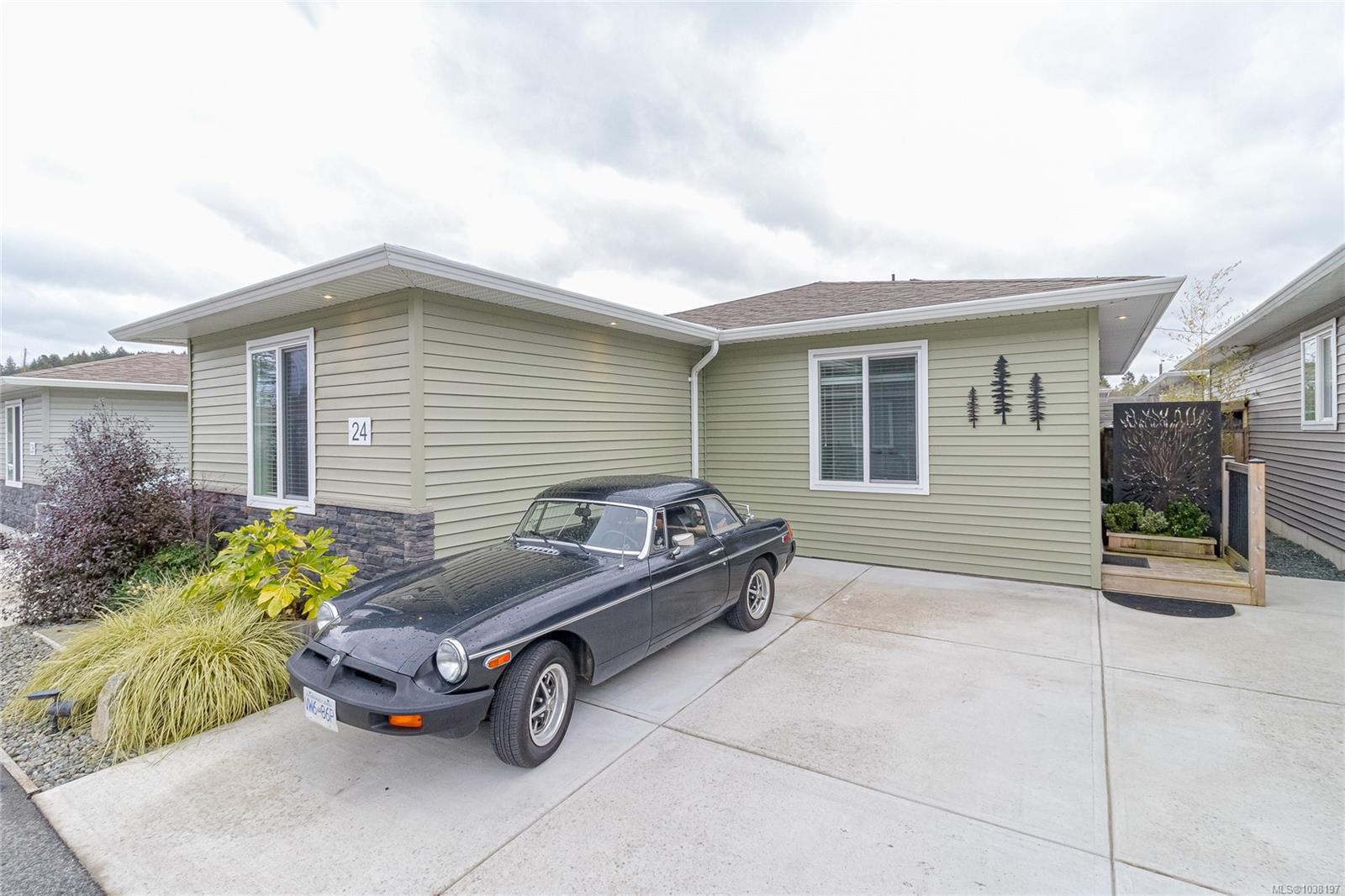 #24-7650 Qwuc Chus Lane, Central Saanich, BC, V8M 0B4