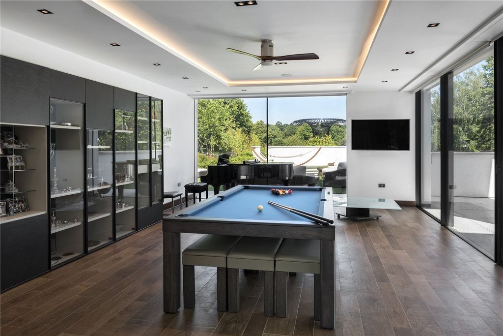 Additional image 7 of 7 bed detached house for saleThe Warren, Radlett, Hertfordshire WD7