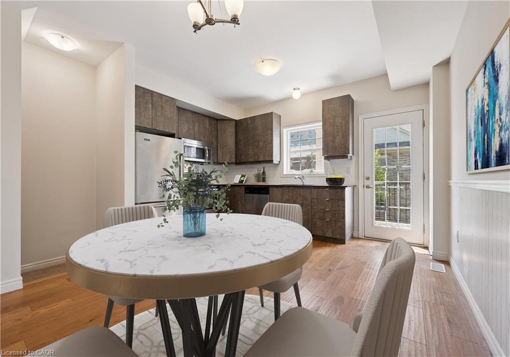 24 Oxfordshire Lane, Kitchener, ON, N2H 0B5 photo 3