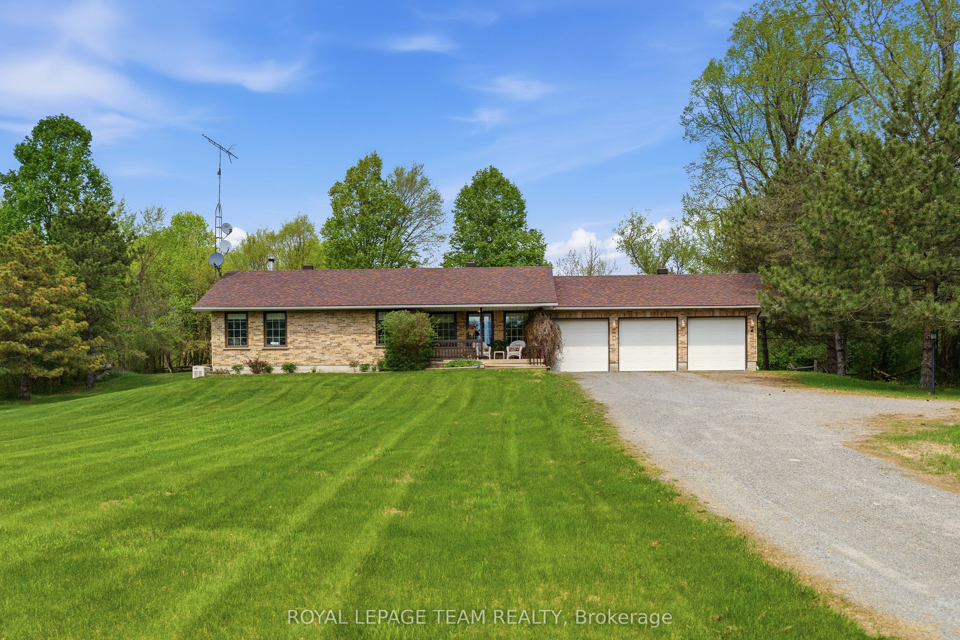 2754 Tatlock Road, Mississippi Mills, ON, K0A 1P0