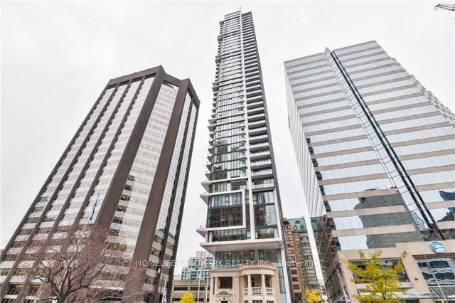 910-426 University Avenue, Toronto, ON, M5G 1S9