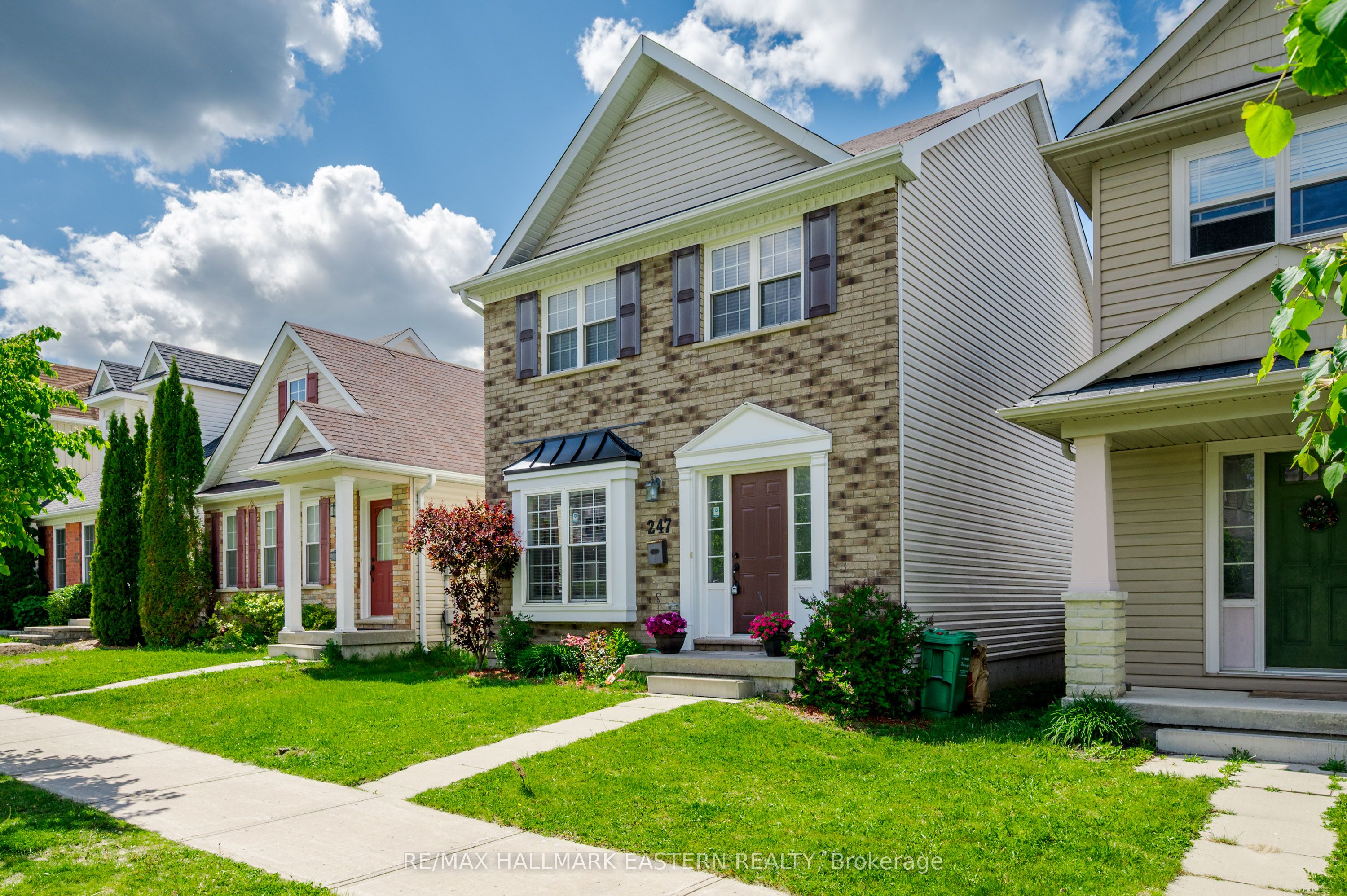 247 Bowen Drive, Peterborough, ON, K9H 0B8 photo 2