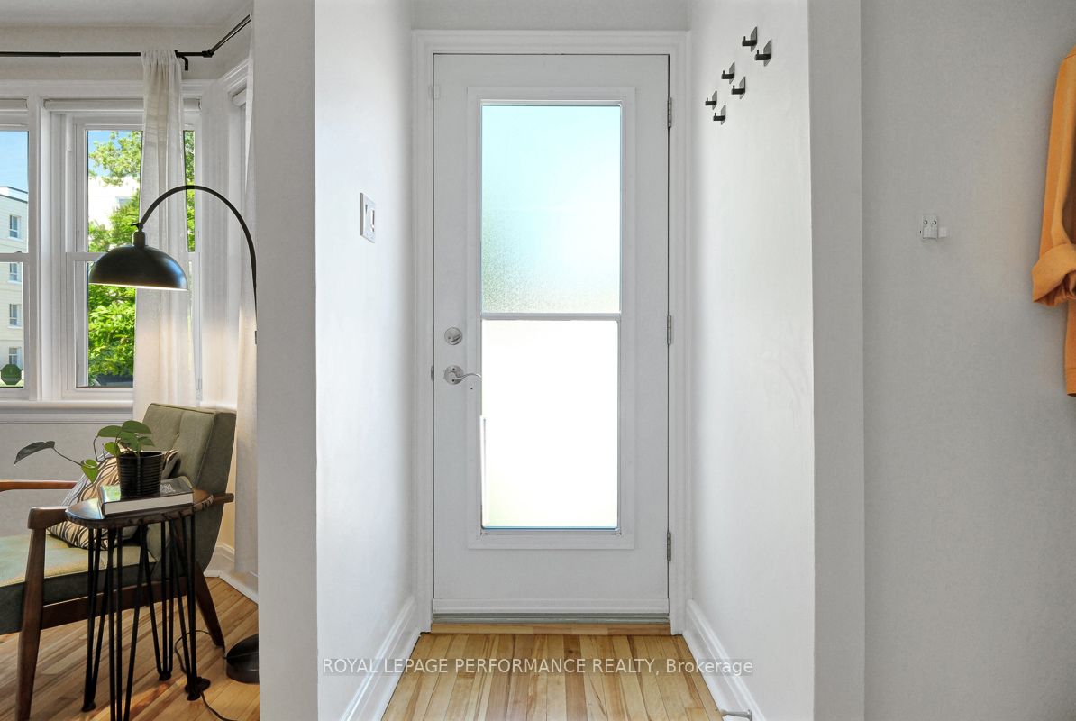 Additional image 3 of 122 Vachon Avenue, Ottawa, ON, K1L 5S8