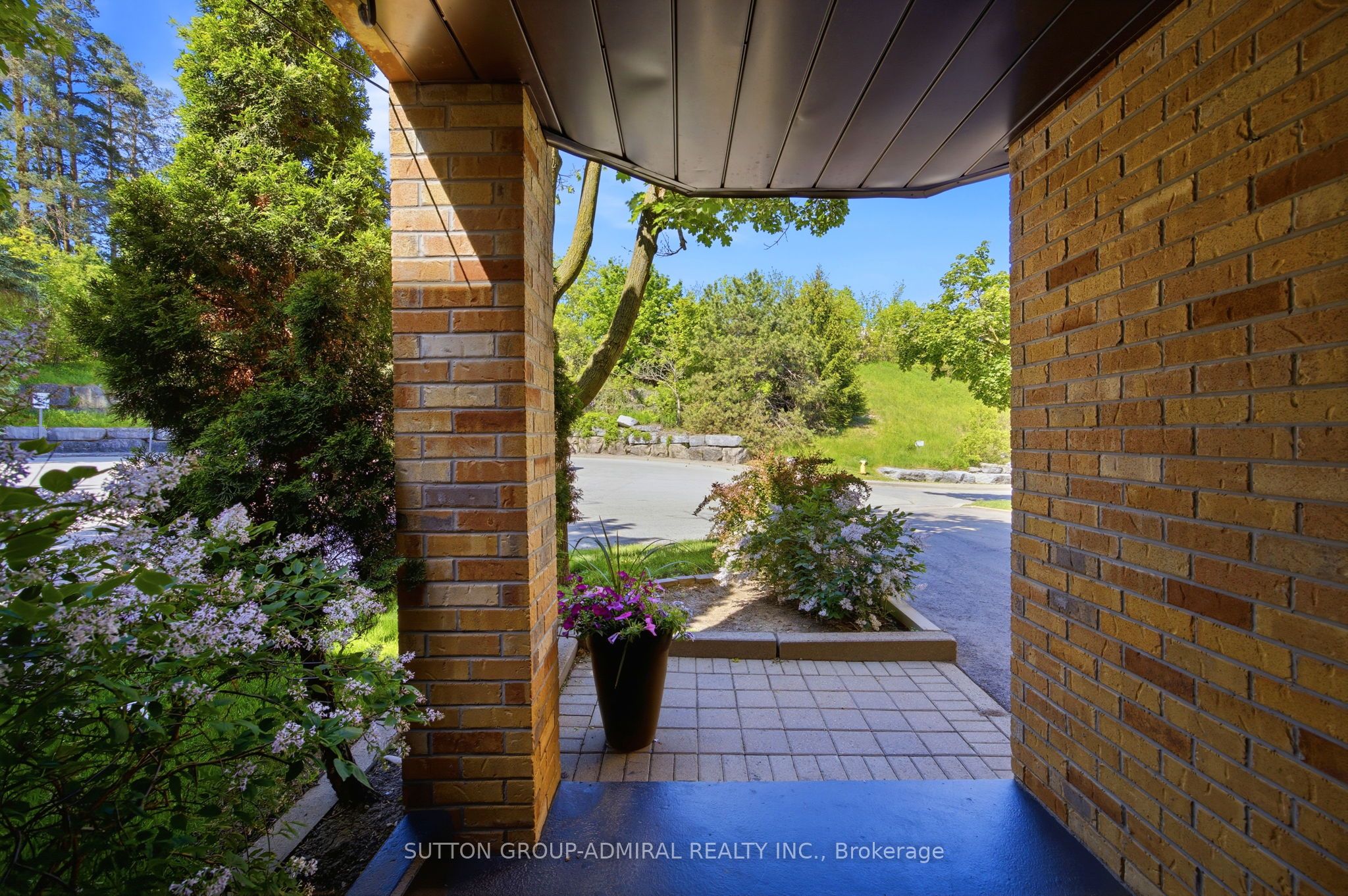 37 Old Firehall Lane, Vaughan, ON, L4L 8W3 photo 2