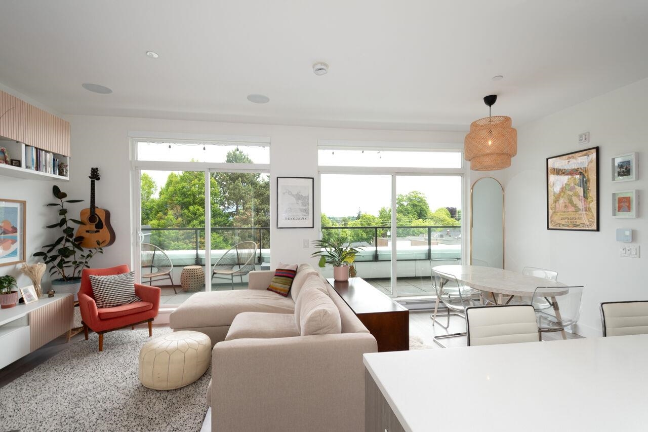 PH2-979 19th Avenue E, Vancouver, BC, V5V 3C4