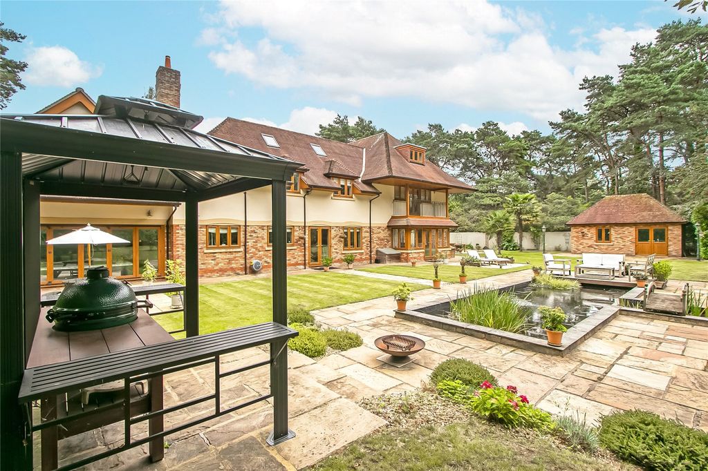 Additional image 23 of 7 bed detached house for saleAvon Avenue, Ringwood, Dorset BH24