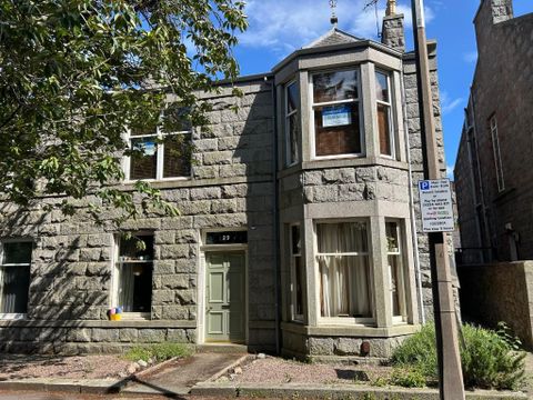 Albury Place, Ferryhill, Aberdeen AB11