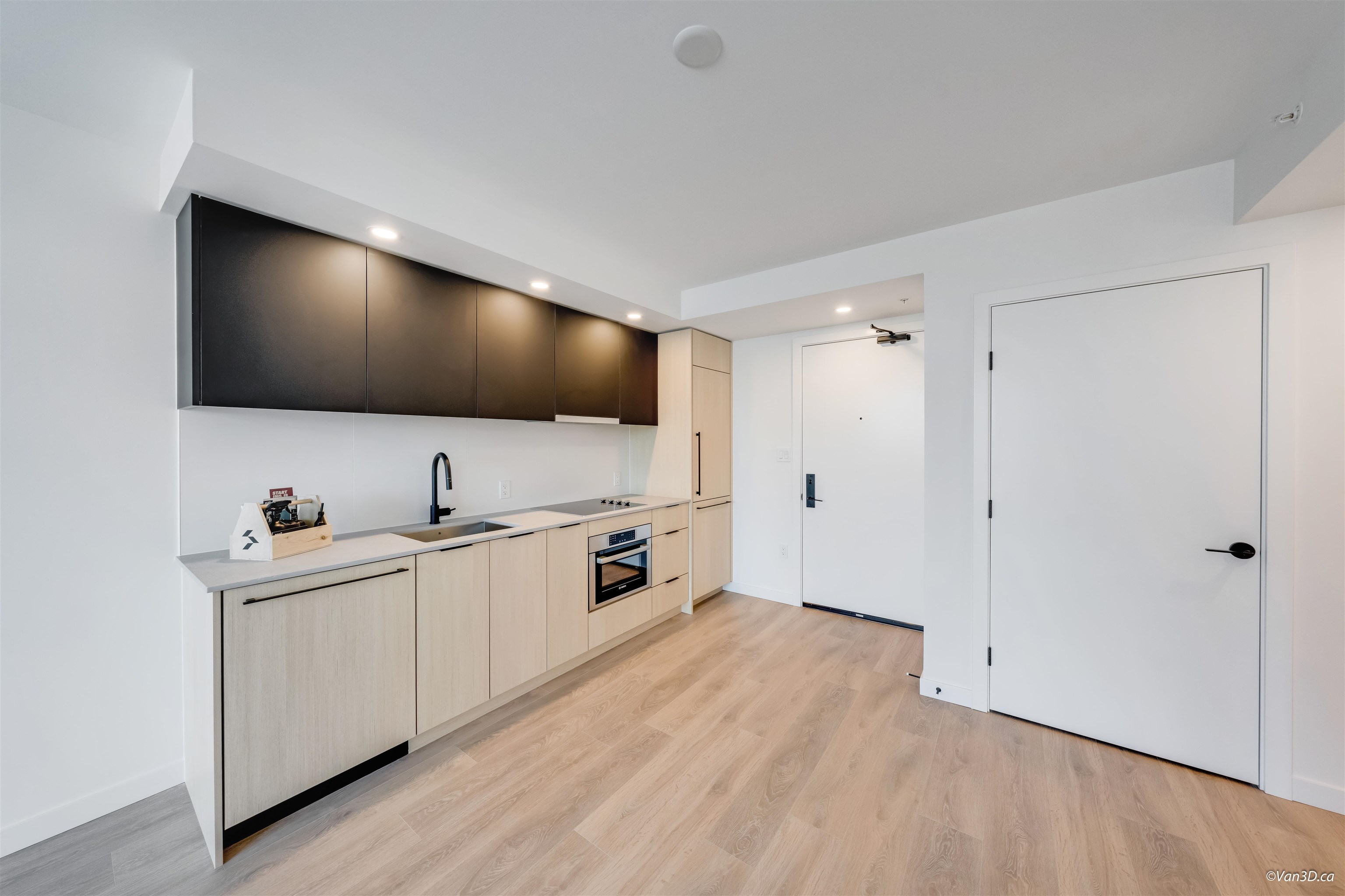 Additional image 4 of 1710-13738 Central Avenue, Surrey, BC, V3T 0X5