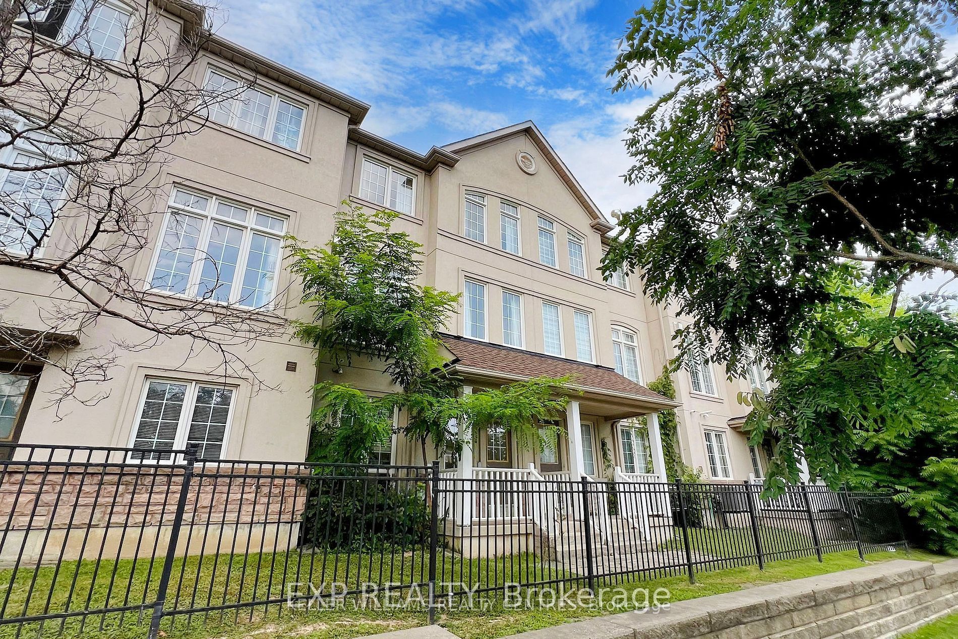 10-10 Post Oak Drive, Richmond Hill, ON, L4E 4H8
