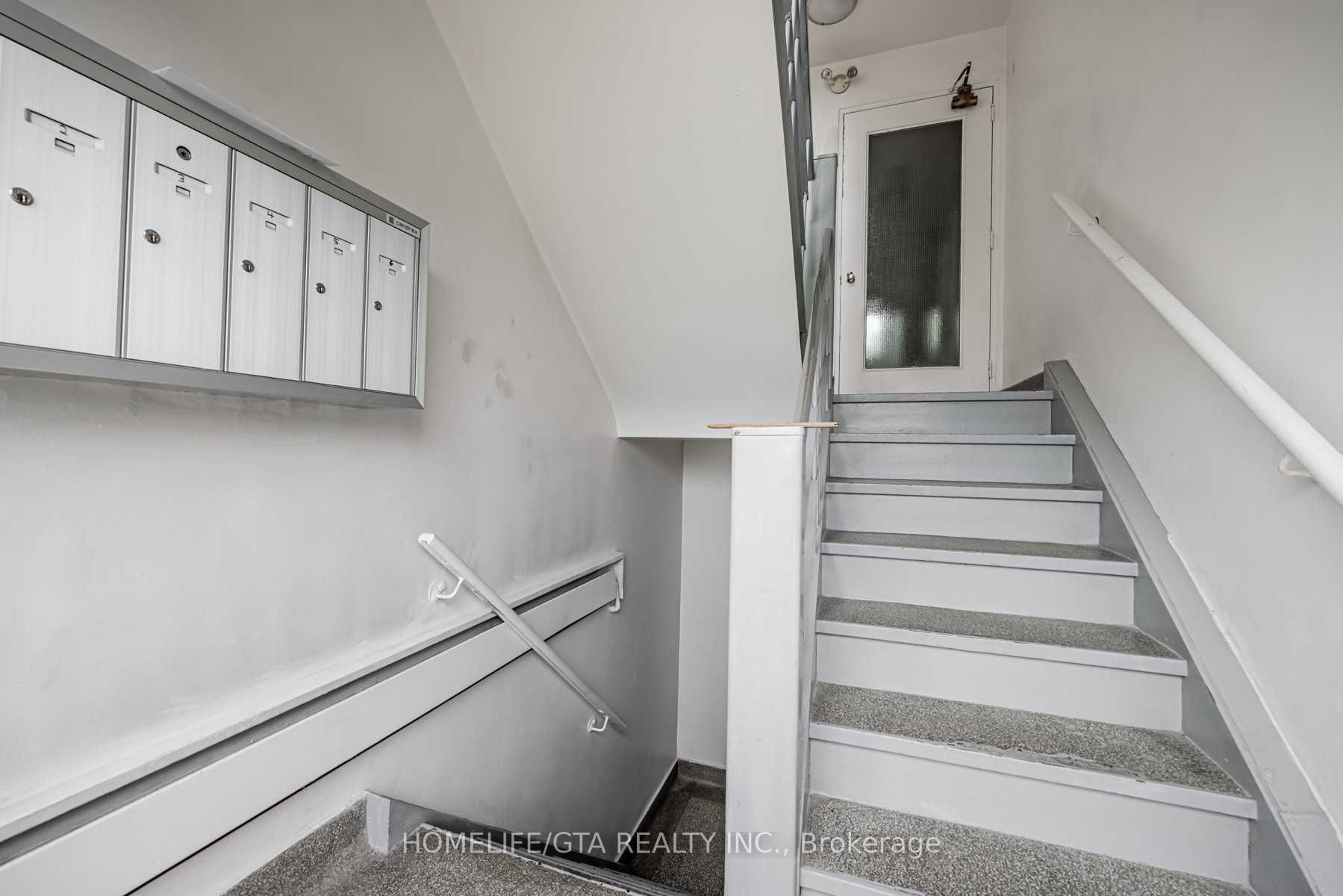 1-2255 Kipling Avenue, Toronto, ON, M9W 4L5 photo 3