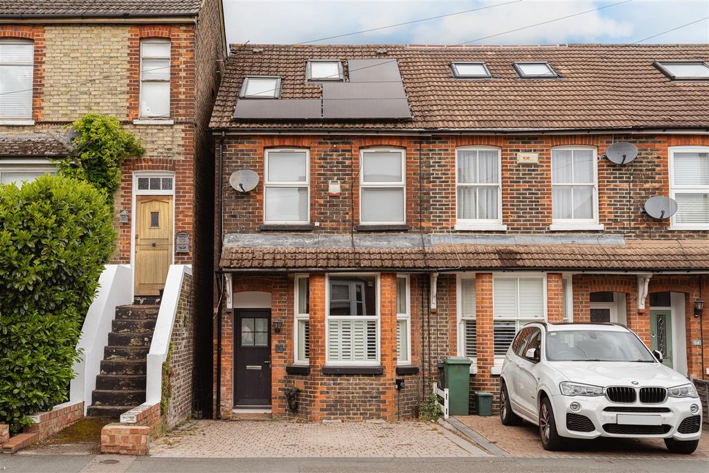 Additional image 3 of 3 bed end terrace house for saleSt. Johns Road, Redhill RH1