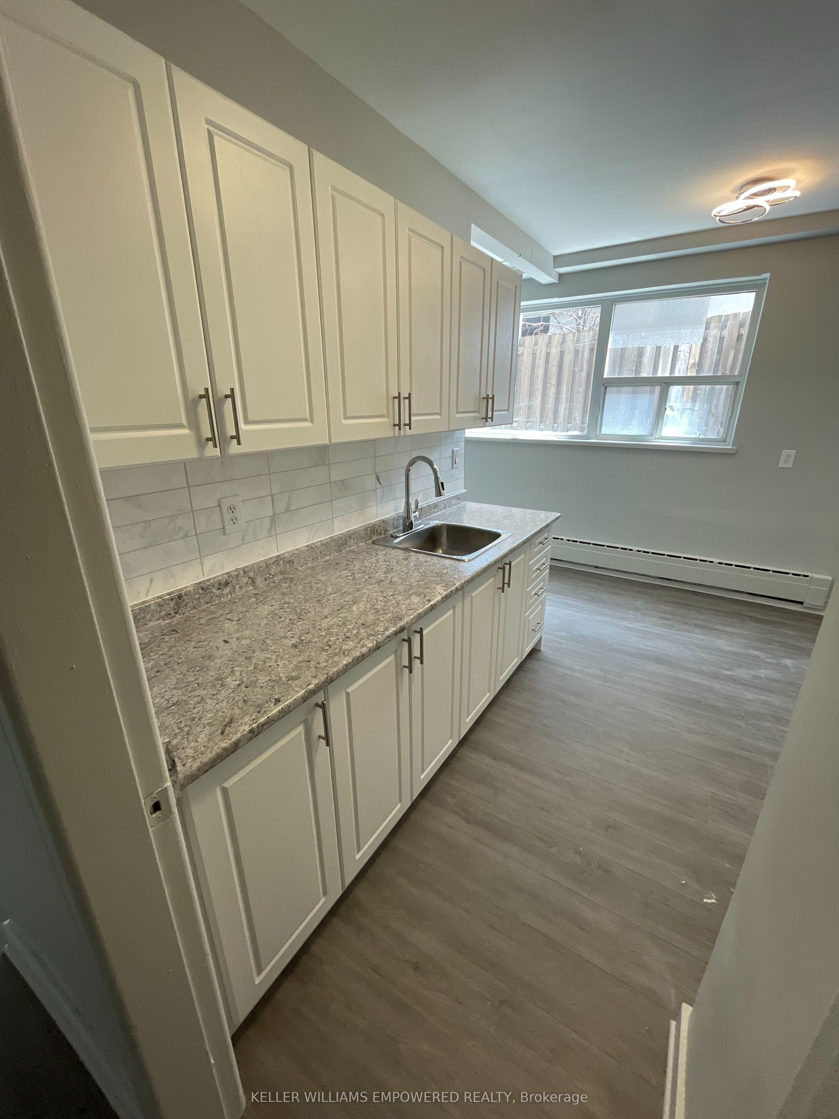 3-2548 Keele Street, Toronto, ON, M6L 2N8