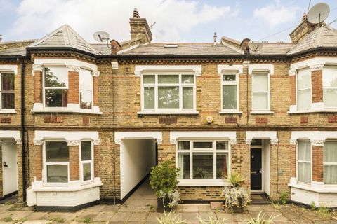 Dorchester Grove, Chiswick W4