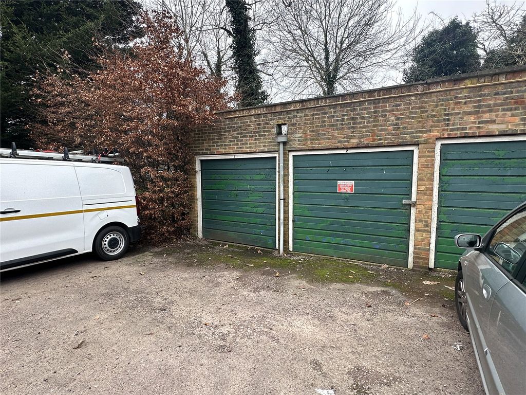 Additional image 14 of 2 bed flat for saleSherland Court, The Dell, Radlett, Hertfordshire WD7