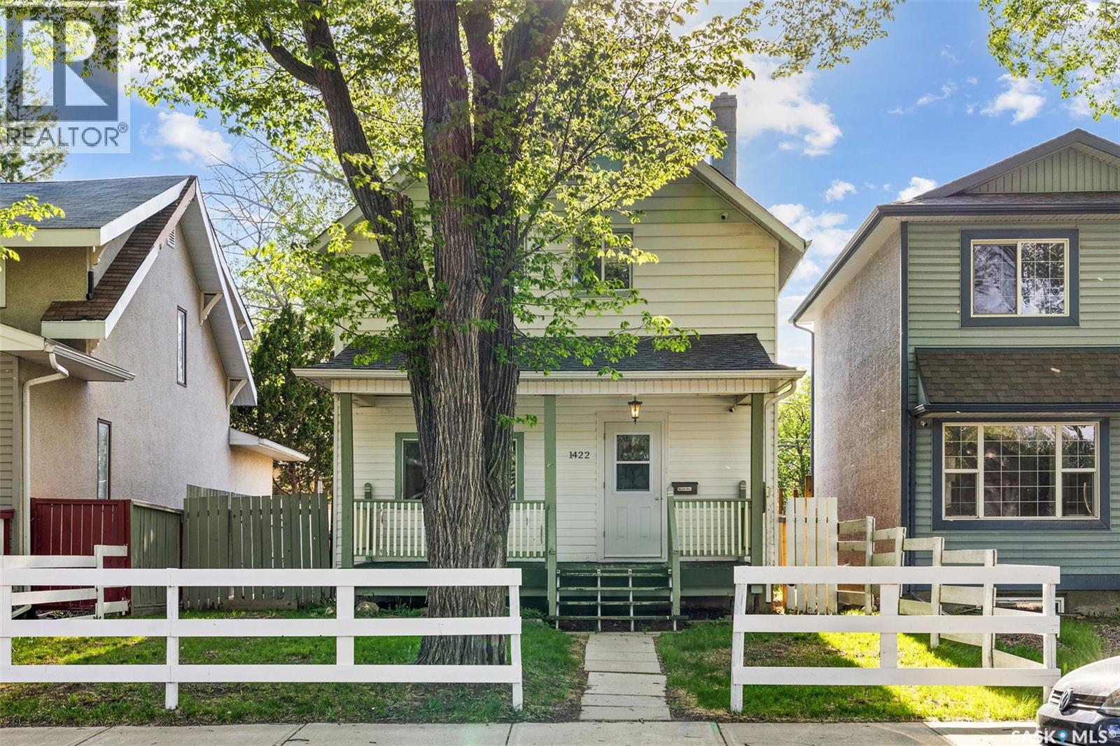 1422 Cameron Street, Regina, SK, S4T2T4