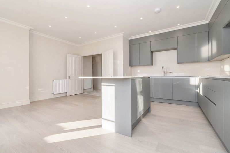 Additional image 10 of 3 bed flat for saleWestcliff Terrace Mansions, Pegwell Road, Ramsgate, Kent CT11