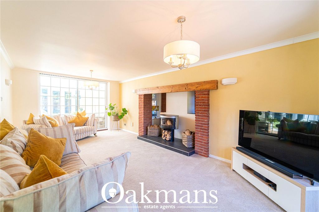 Additional image 3 of 5 bed detached house for saleDagtail Lane, Redditch, Worcestershire B97