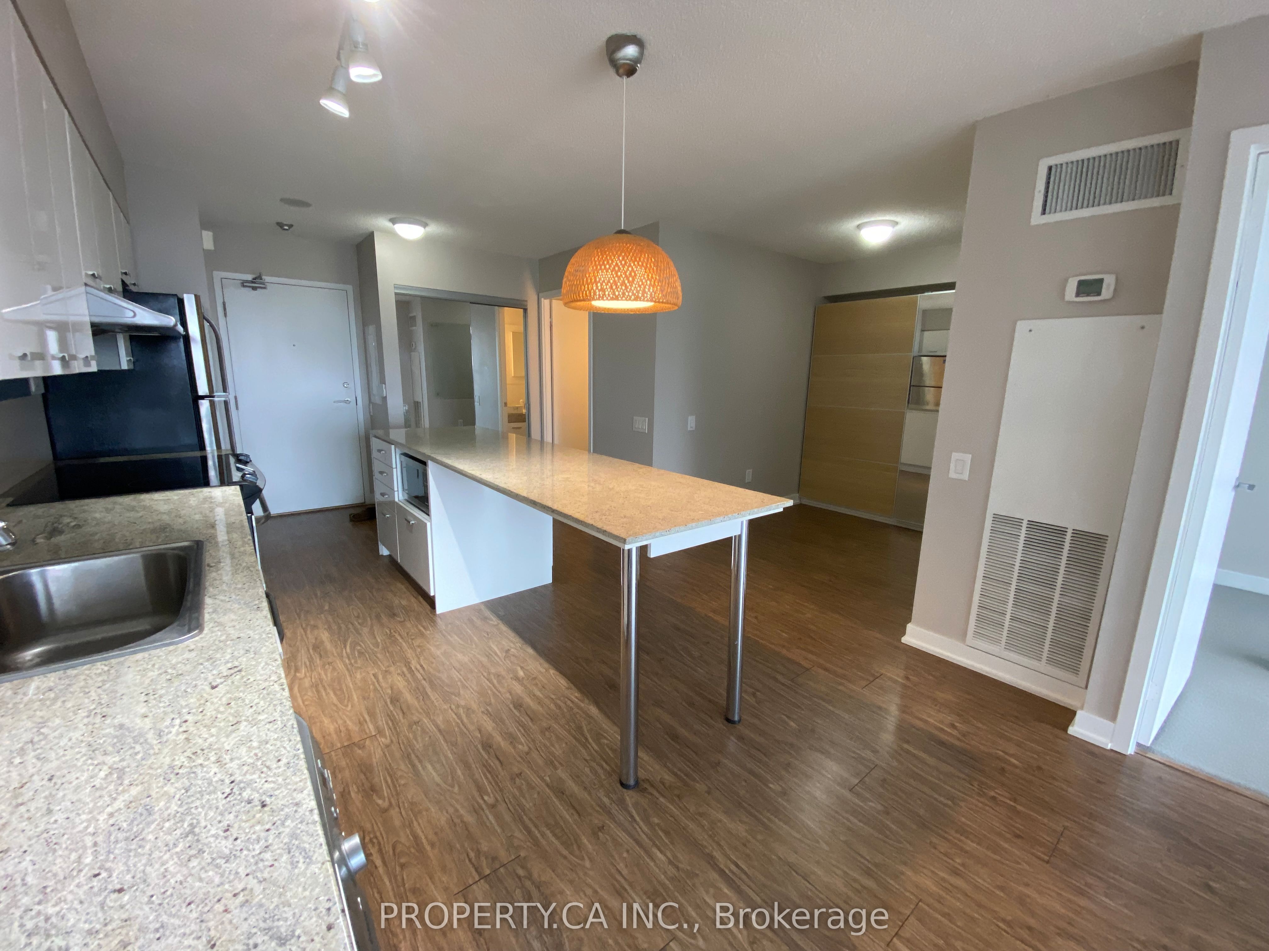 1608-29 Singer Court, Toronto, ON, M2K 0B3 photo 4
