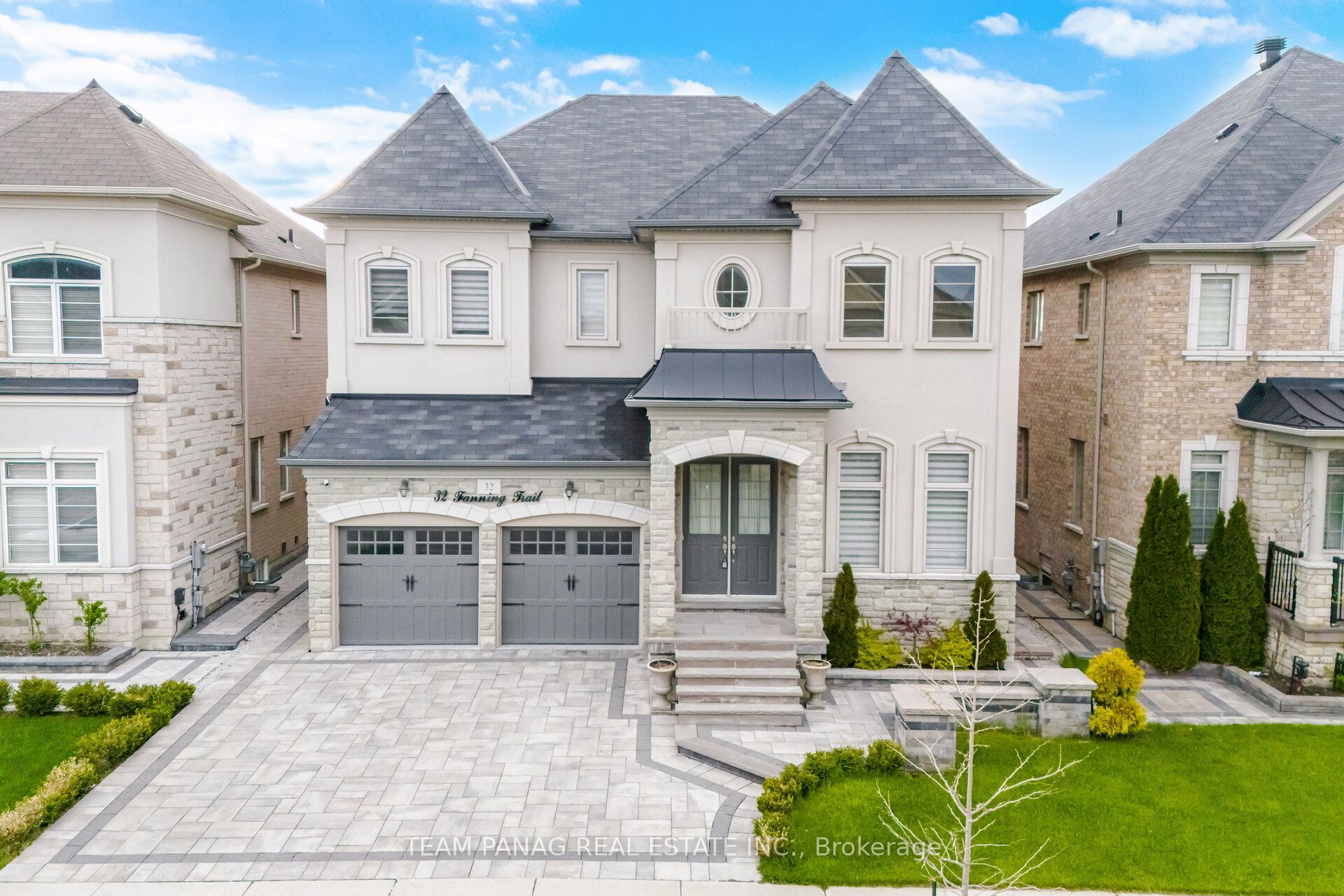 32 Fanning Trail, Brampton, ON, L6P 4N5 photo 2