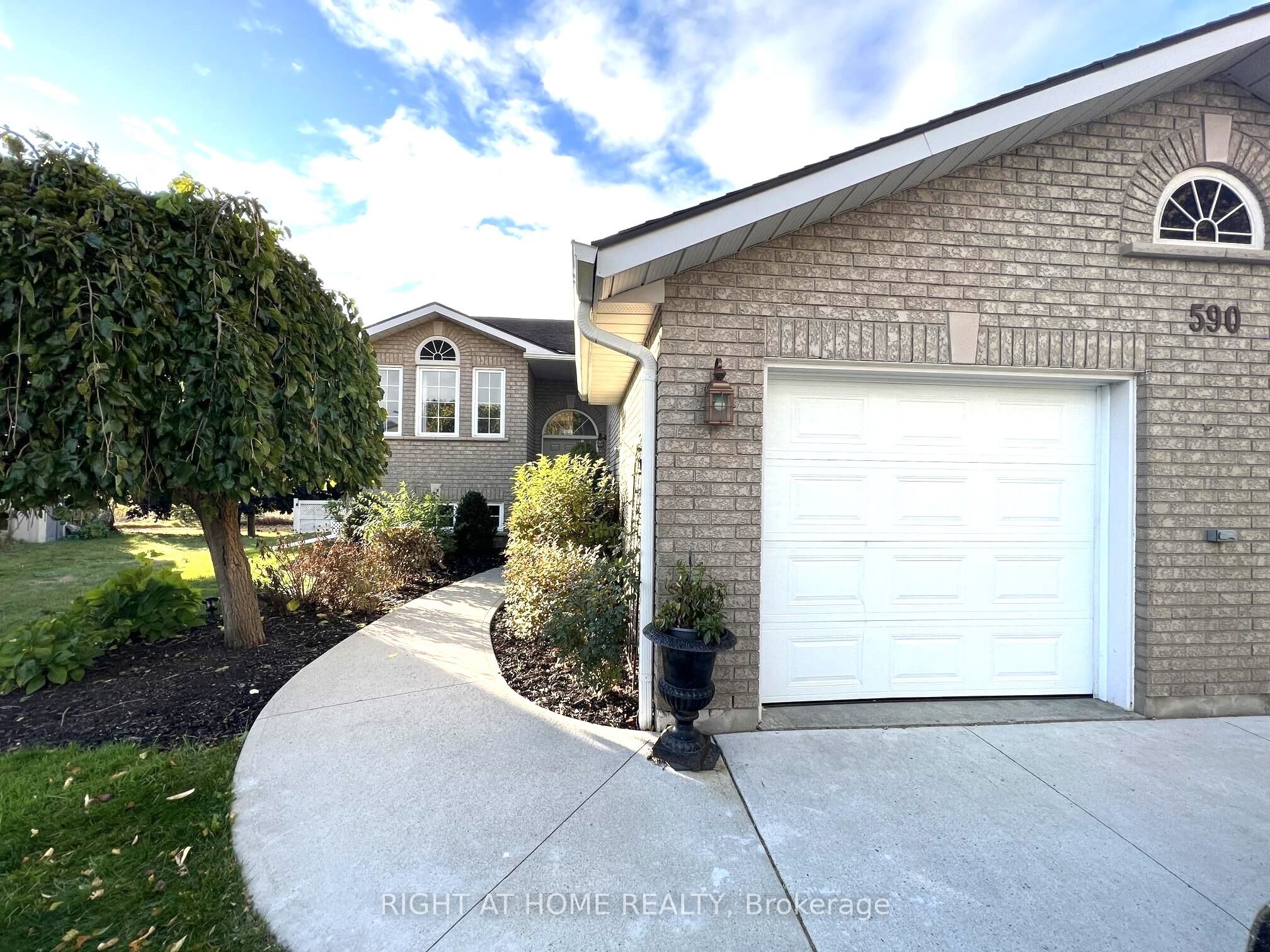 590 Arbour Crescent, Kingston, ON, K7M 8Y1 photo 3