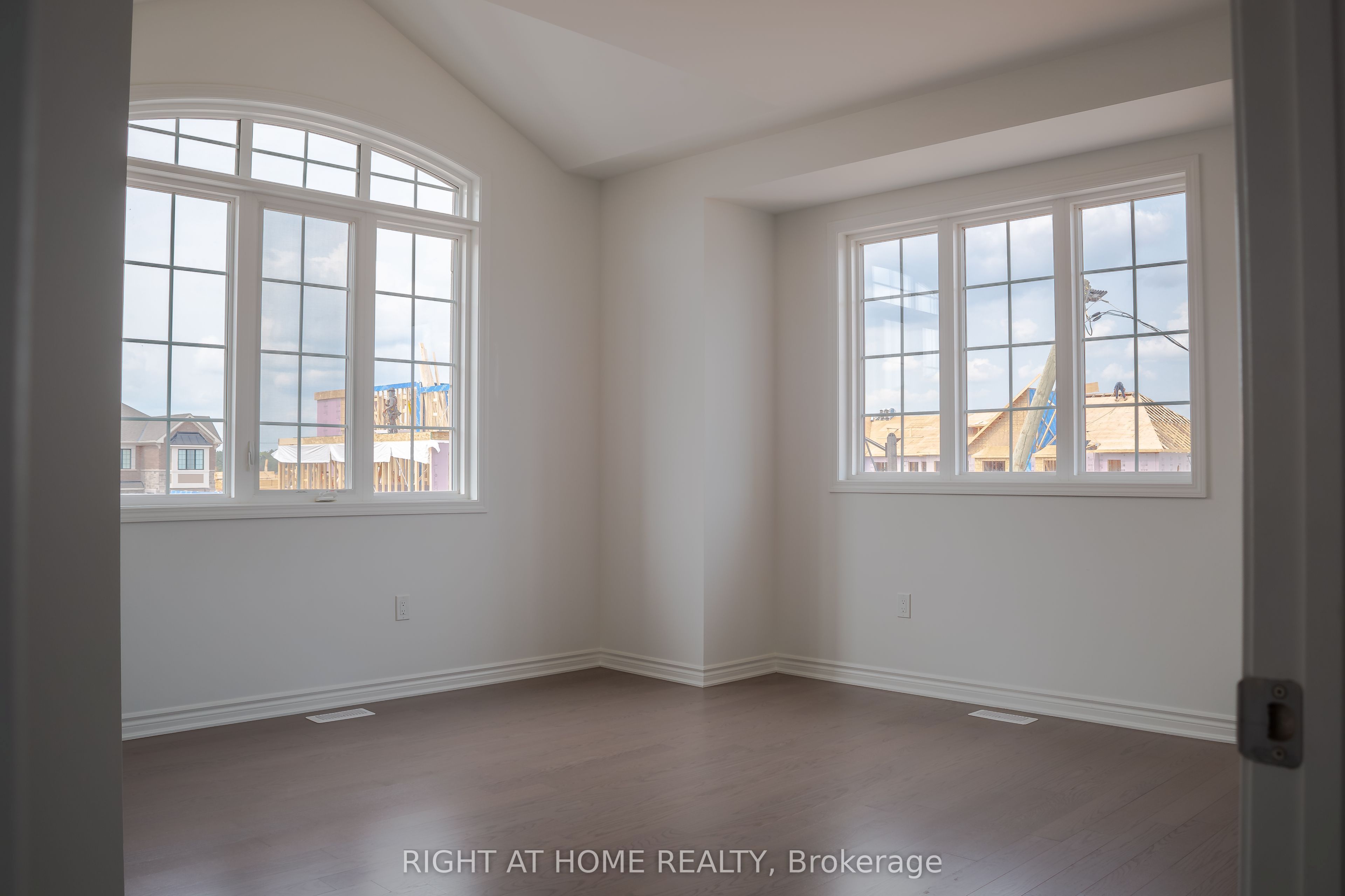 Additional image 5 of 1230 Poppy Gardens N/a, Oakville, ON, L6H 7Y5
