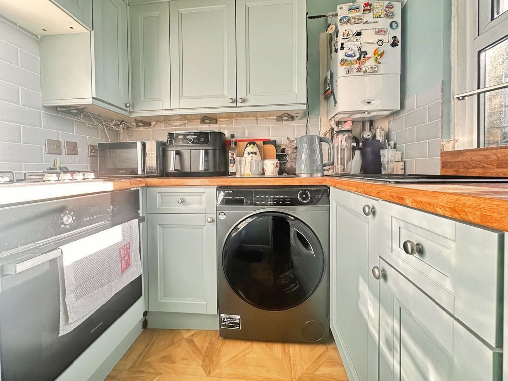 Additional image 12 of 1 bed flat for saleHigh Street, Sheerness ME12