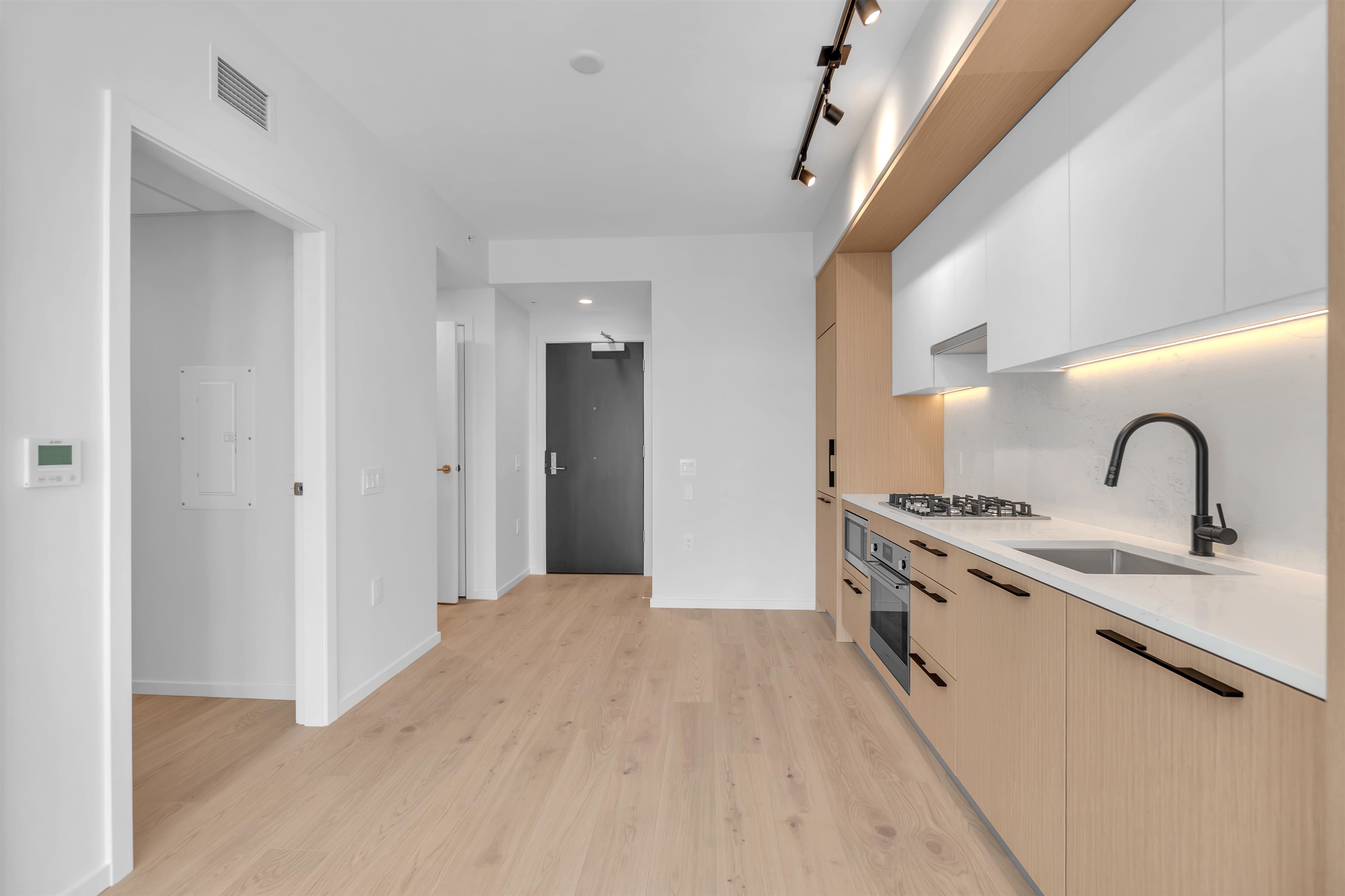 Additional image 4 of 1005-2729 Kingsway , Vancouver, BC, V5R 0M6