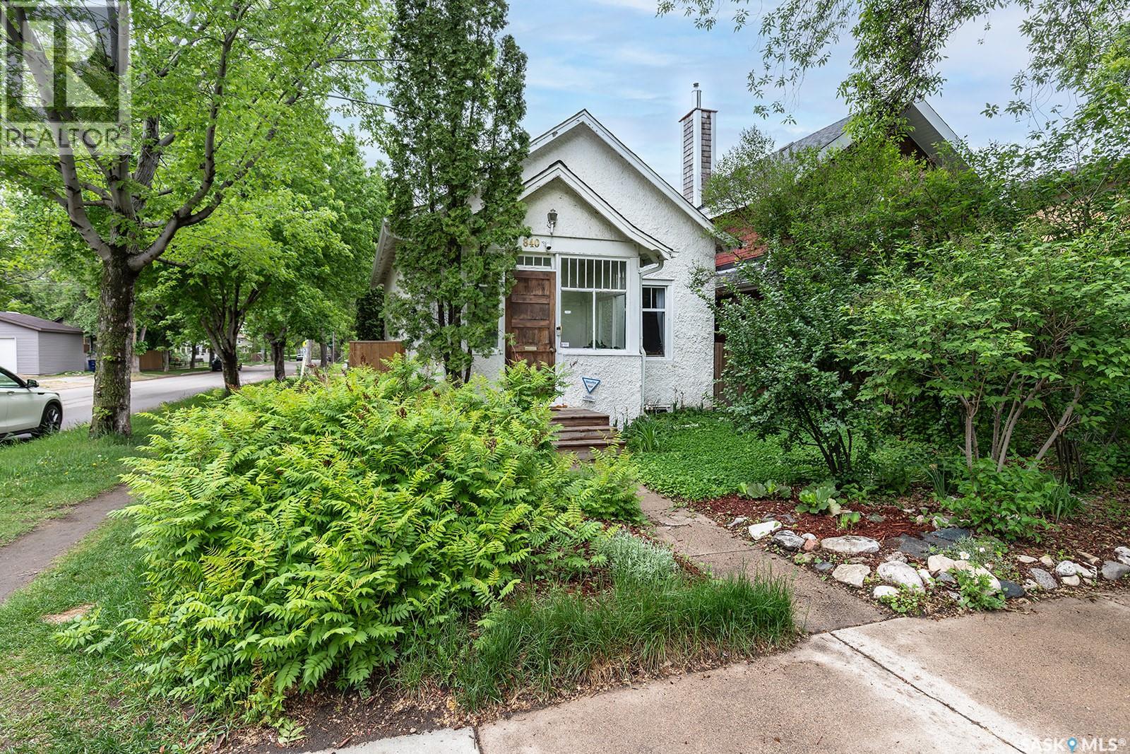 840 8th Avenue N, Saskatoon, SK, S7K2X2