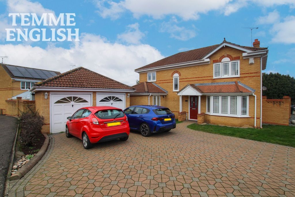 4 bed detached house for saleEly Way, Rayleigh SS6