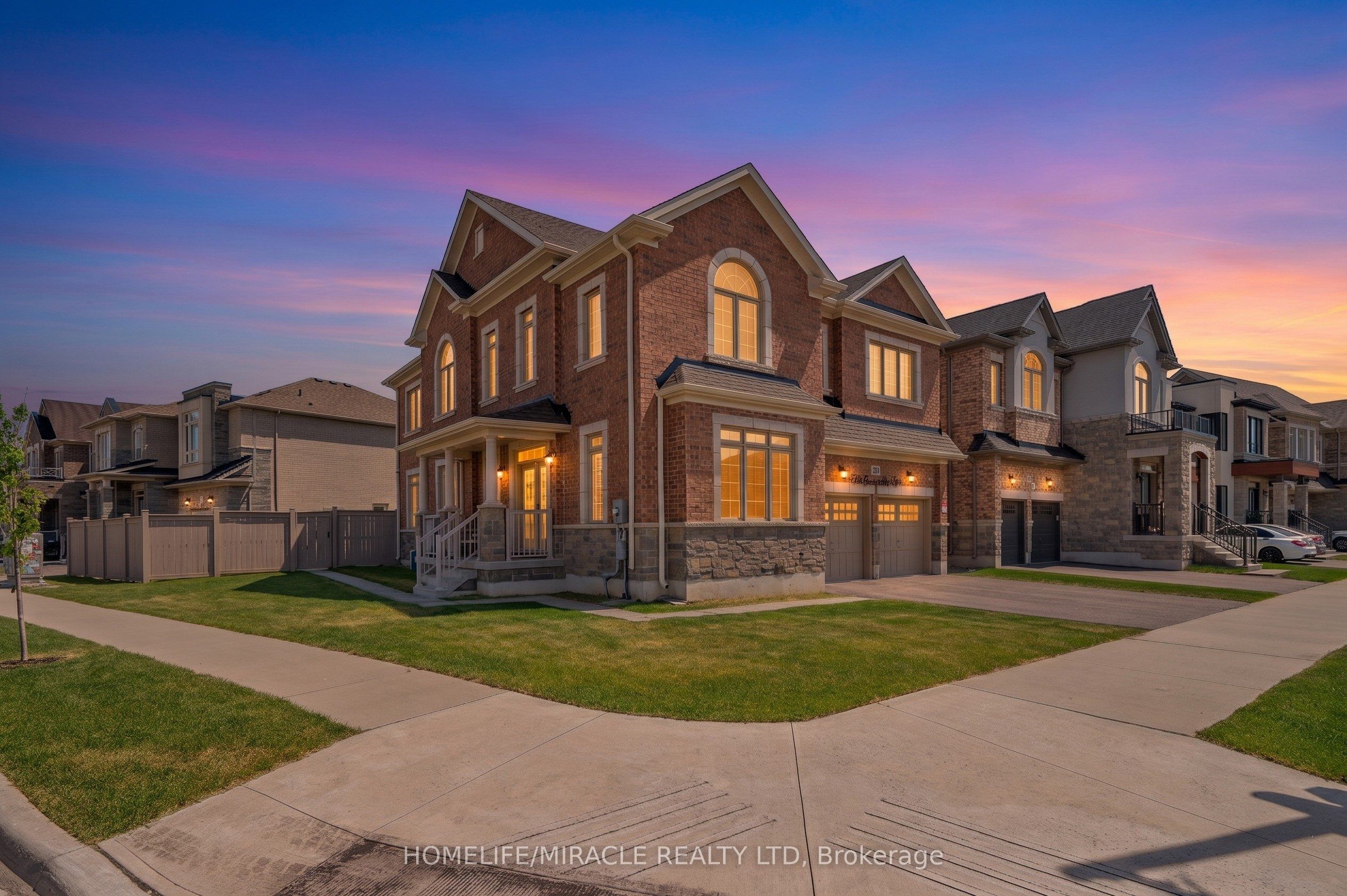 Additional image 3 of 220 Great Falls Boulevard, Hamilton, ON, L8B 1Z1