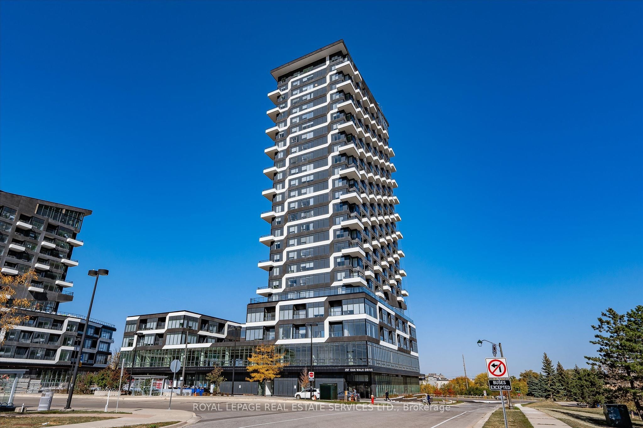 2506-297 Oak Walk Drive, Oakville, ON, L6H 3R6