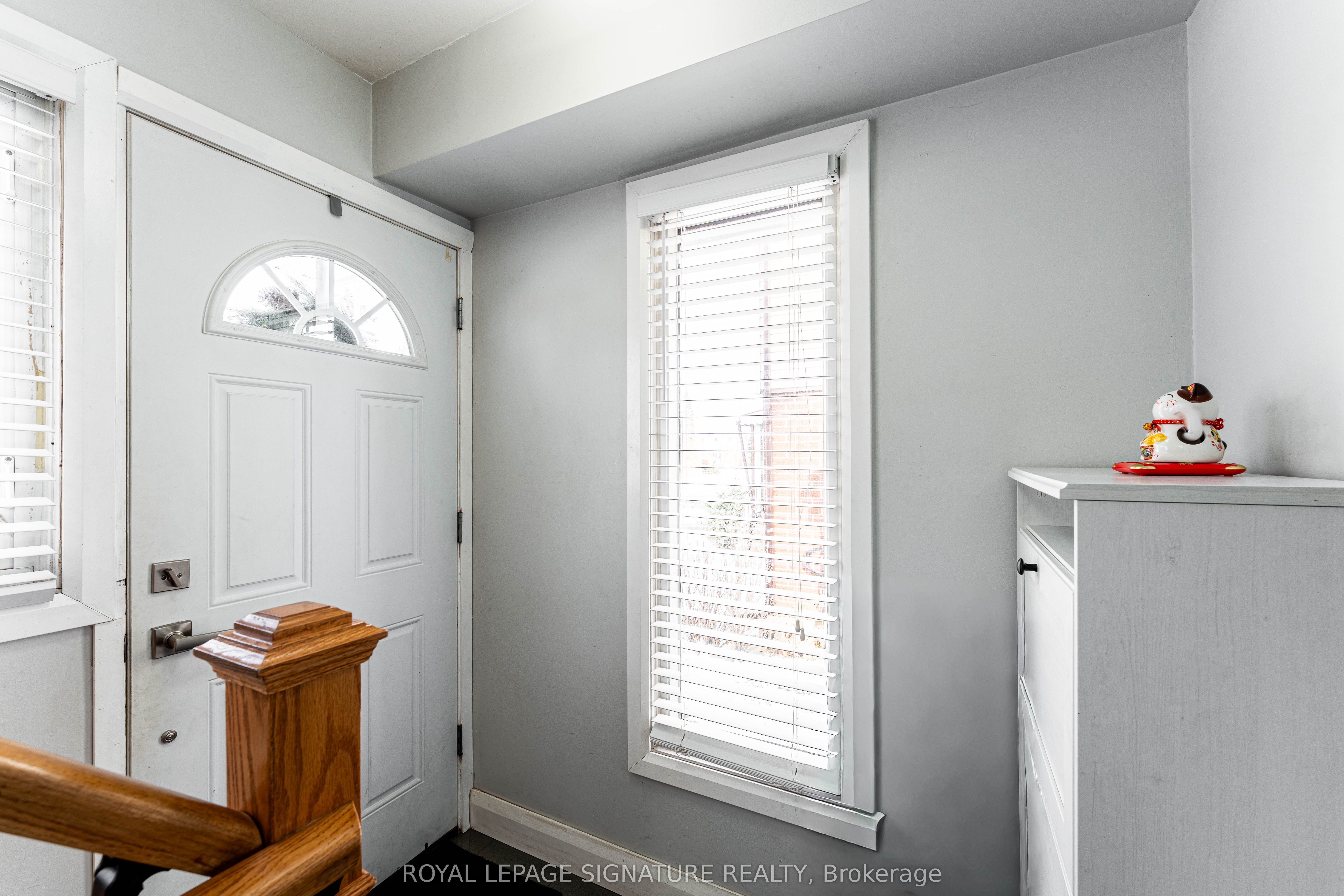 Additional image 3 of 25 Hun Crescent, Toronto, ON, M9V 4G3