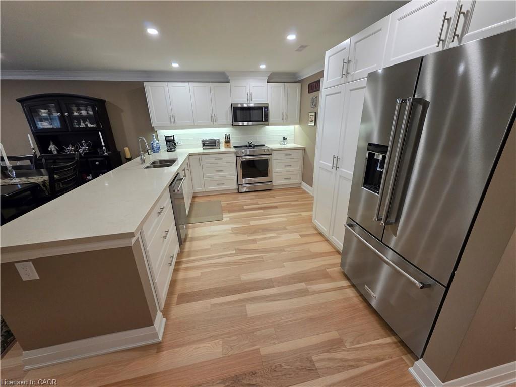 10 Archdeacon Clark Trail, Hamilton, ON, L9B 2M2 photo 4