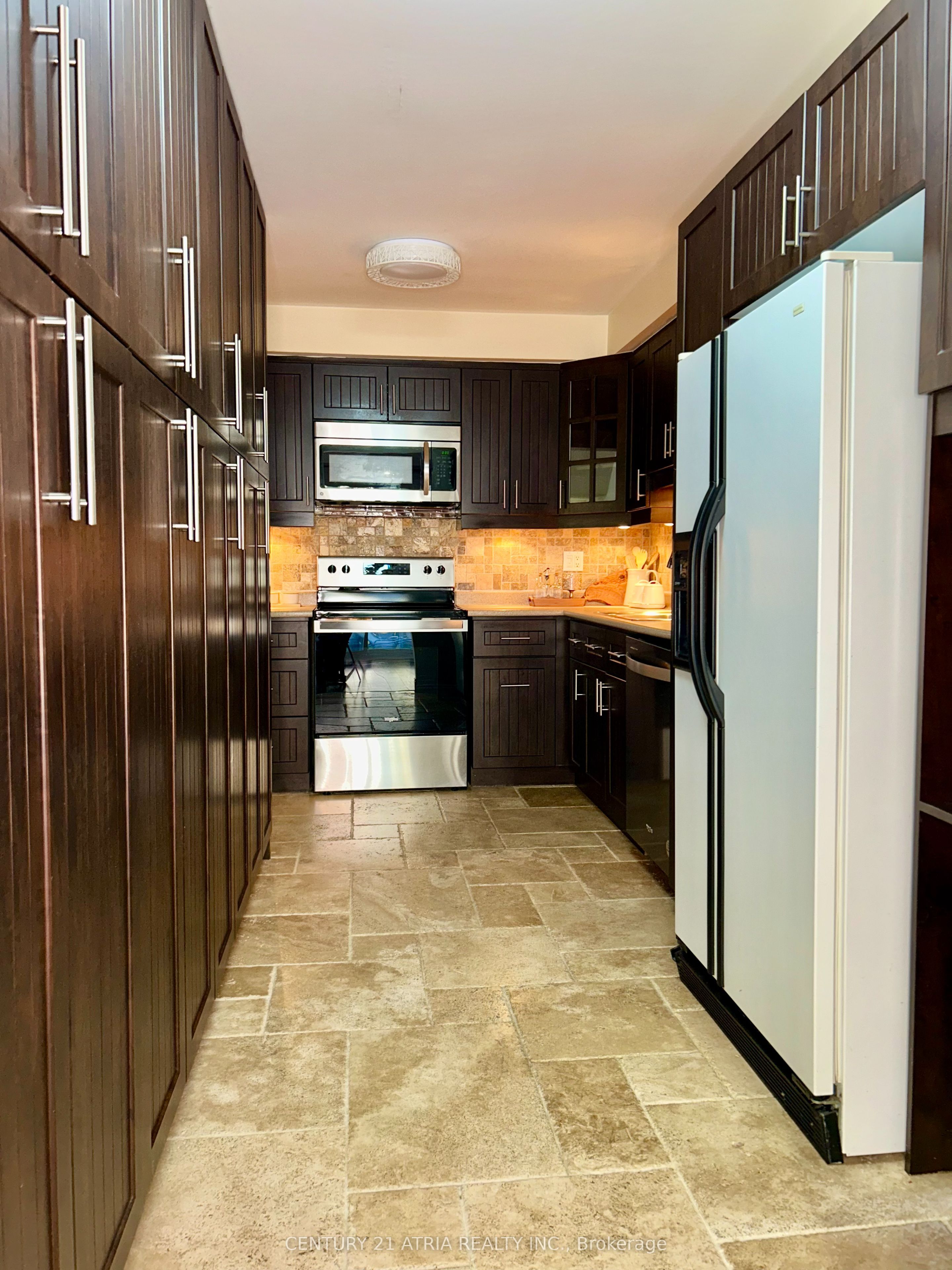 87 Avenue Road, Richmond Hill, ON, L4C 9N6 photo 4