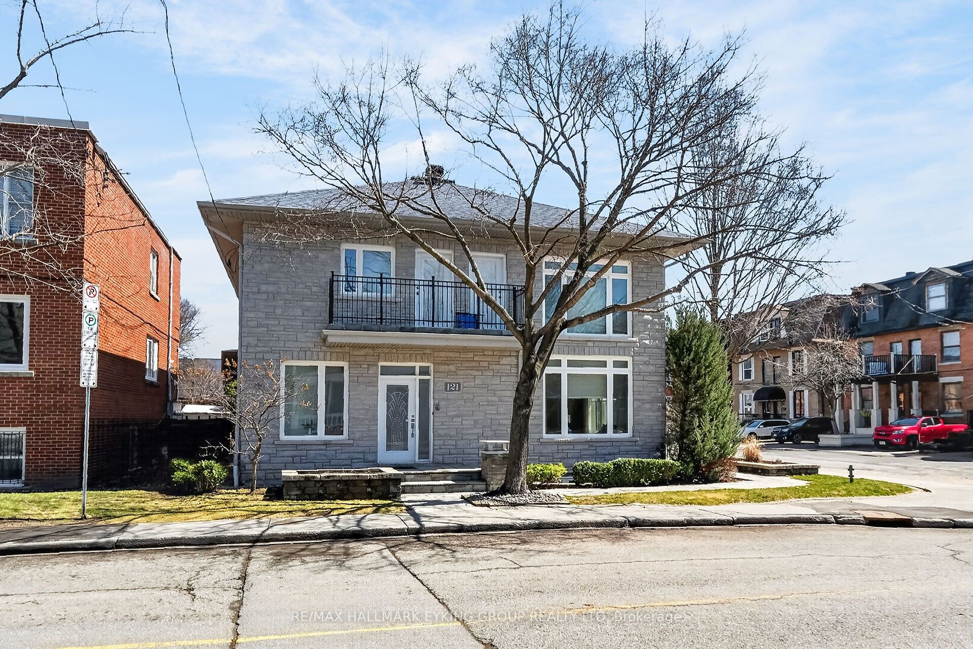 Additional image 2 of 121 Macdonald Street, Ottawa, ON, K2P 1H7