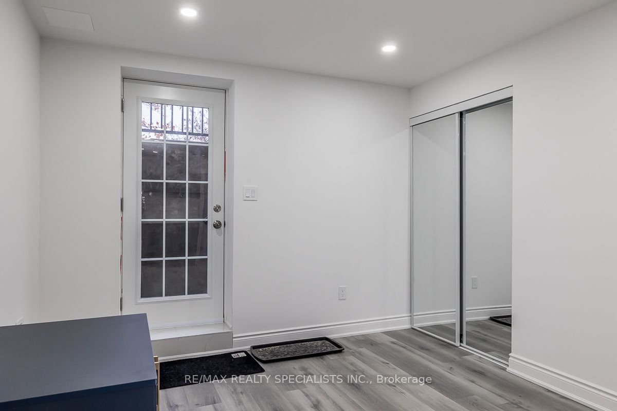 Additional image 4 of 1 Huron Lane, Bradford West Gwillimbury, ON, L3Z 0M8
