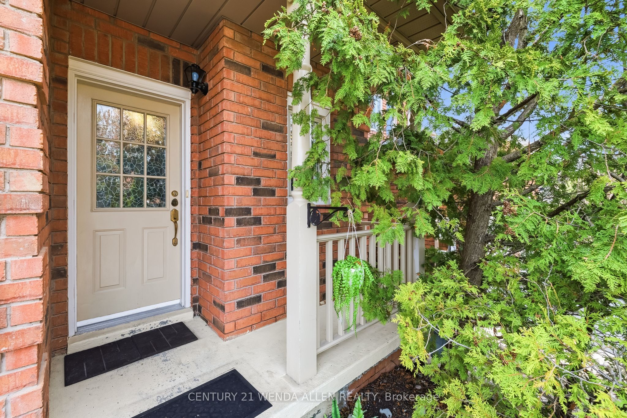 5 Jays Drive, Whitby, ON, L1R 2P5 photo 3