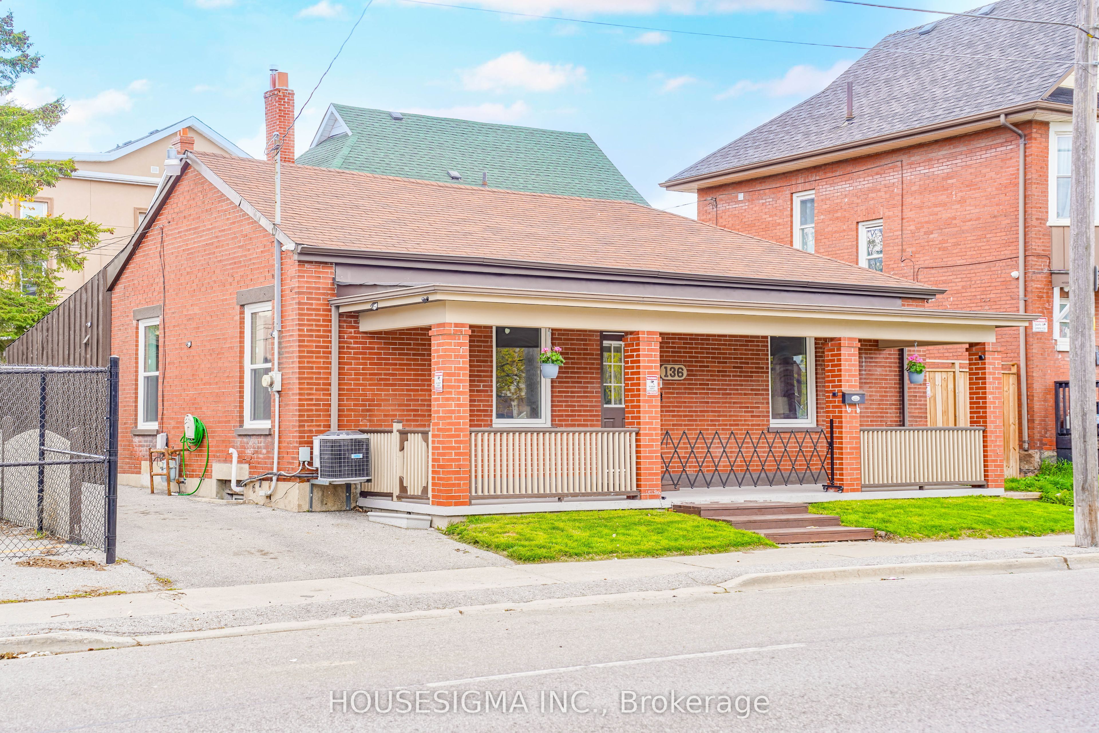 136 Celina Street, Oshawa, ON, L1H 4N5