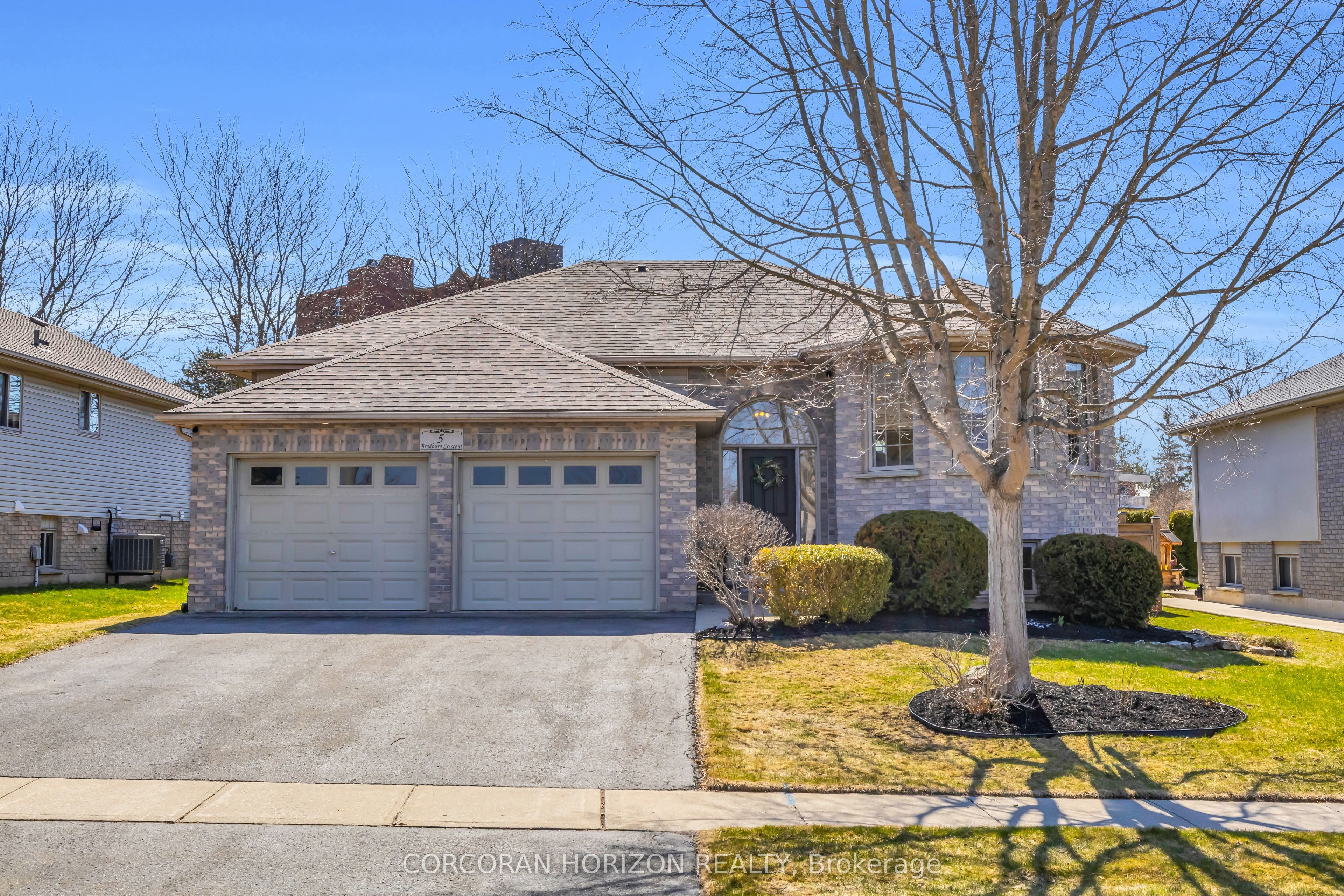 5 Bradbury Crescent, Brant, ON, N3L 4E1