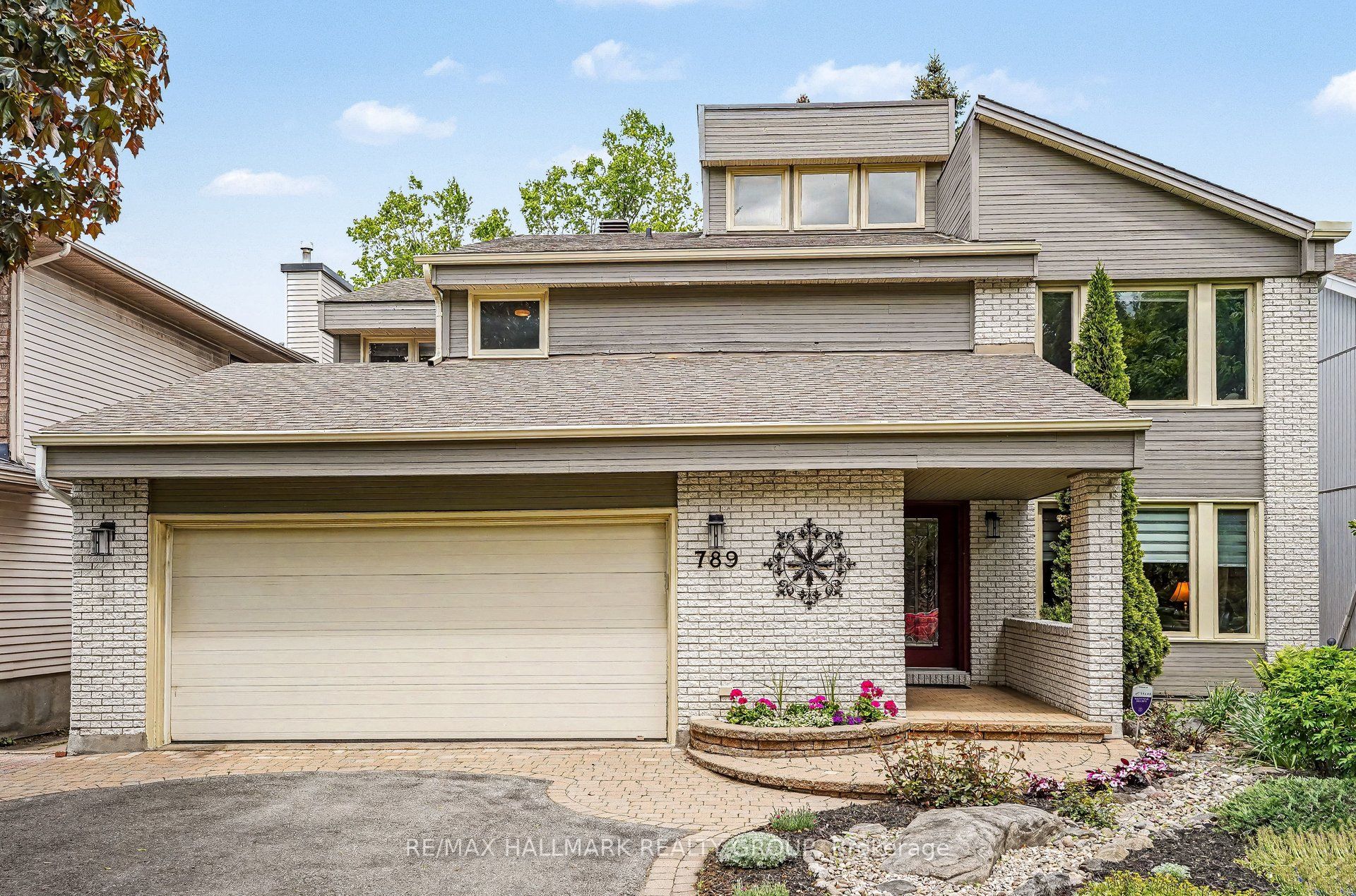 789 Mooneys Bay Place, Ottawa, ON, K1V 9X1