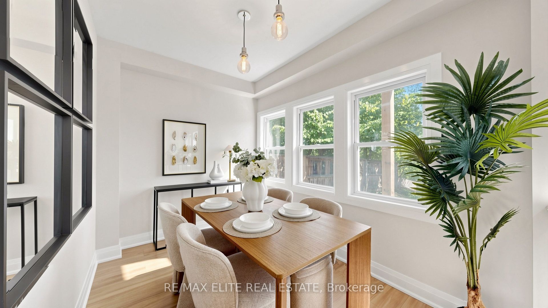 9 Woodford Park Road, Toronto, ON, M8Y 3E7