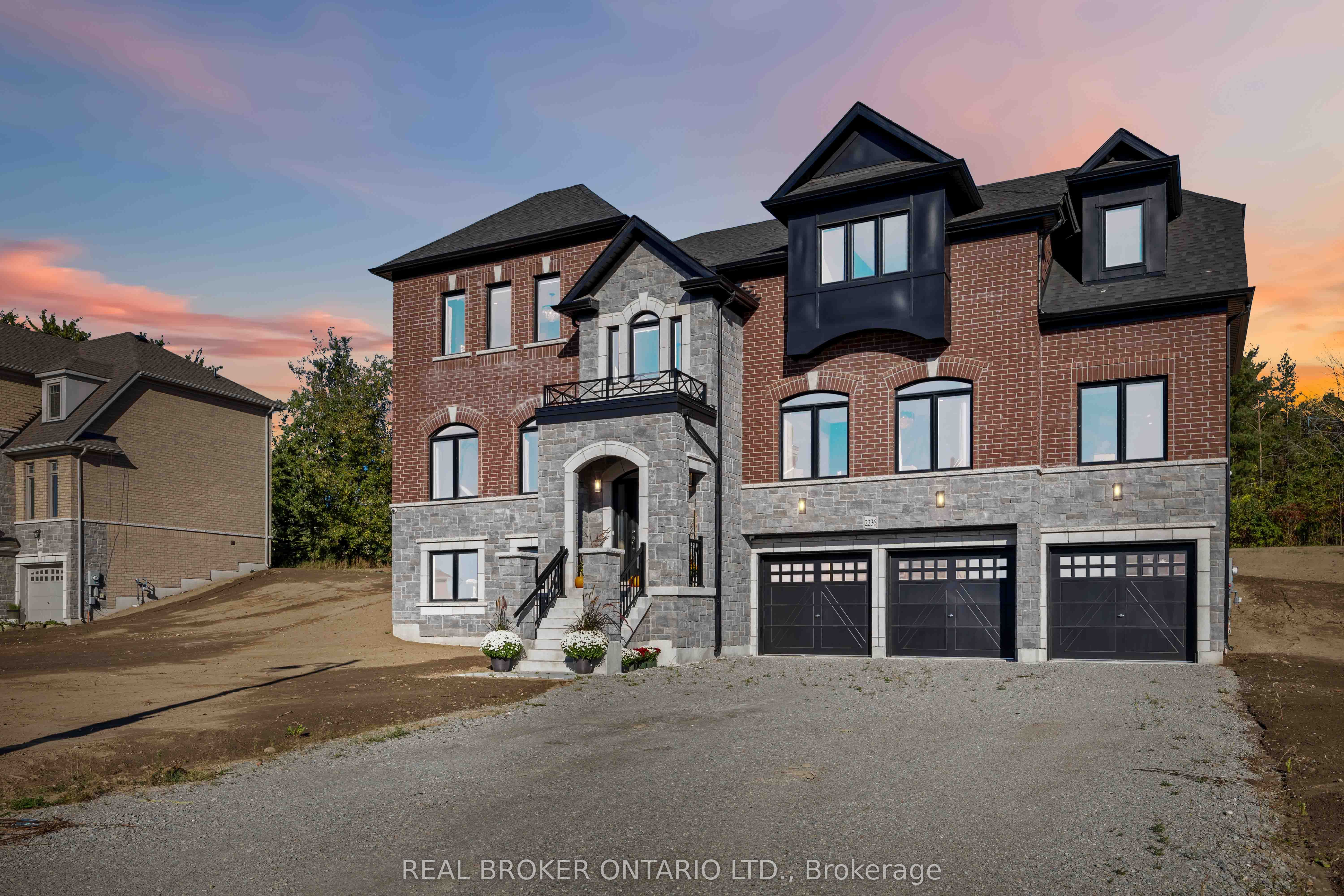 2236 Pemberton Way, Innisfil, ON, L0L 1K0 photo 2