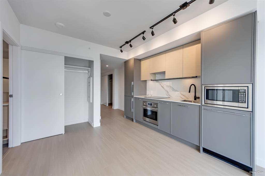 Additional image 4 of 1312-13745 George Junction , Surrey, BC, V3T 0V8