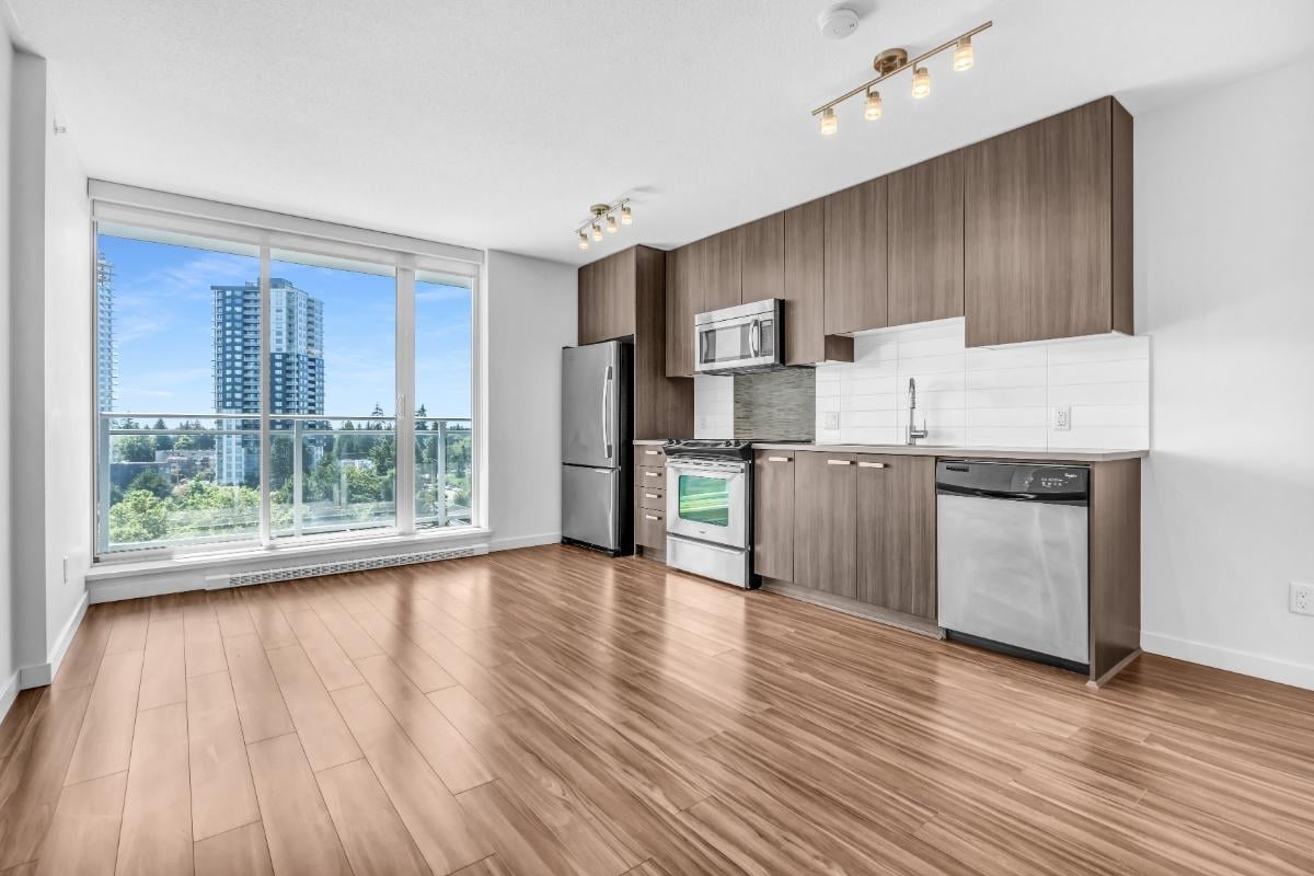 Additional image 6 of 11XX-13325 102a Avenue, Surrey, BC, V3T 0J5